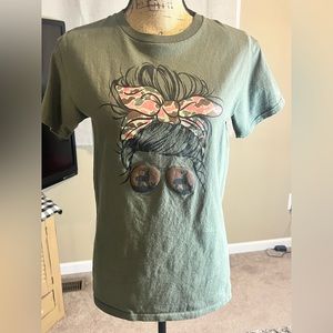 Women’s shirt